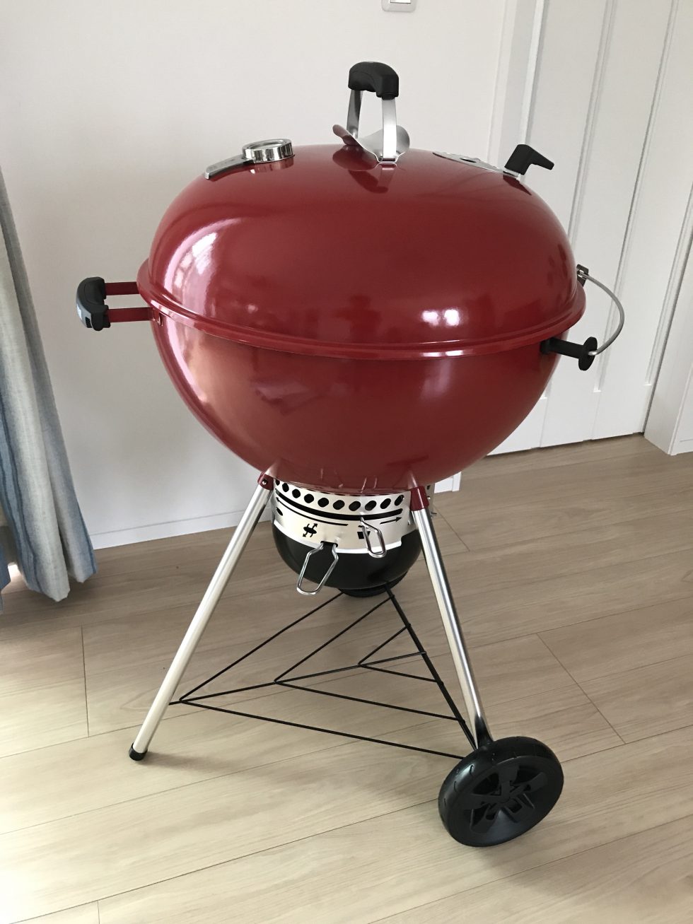 er ウェーバーのチャコールグリルが到着。開封の儀と組み立て ～バーベキューBBQ＆ピザ釜 検討記⑤ 寒くない快適な家づくりと暮らし